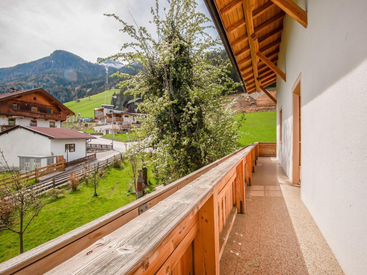 Attractive Apartment In Hainzenberg With Ski Room Exterior foto
