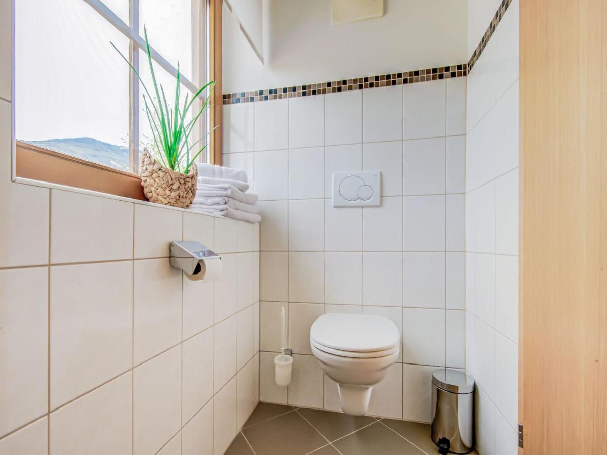 Attractive Apartment In Hainzenberg With Ski Room Exterior foto