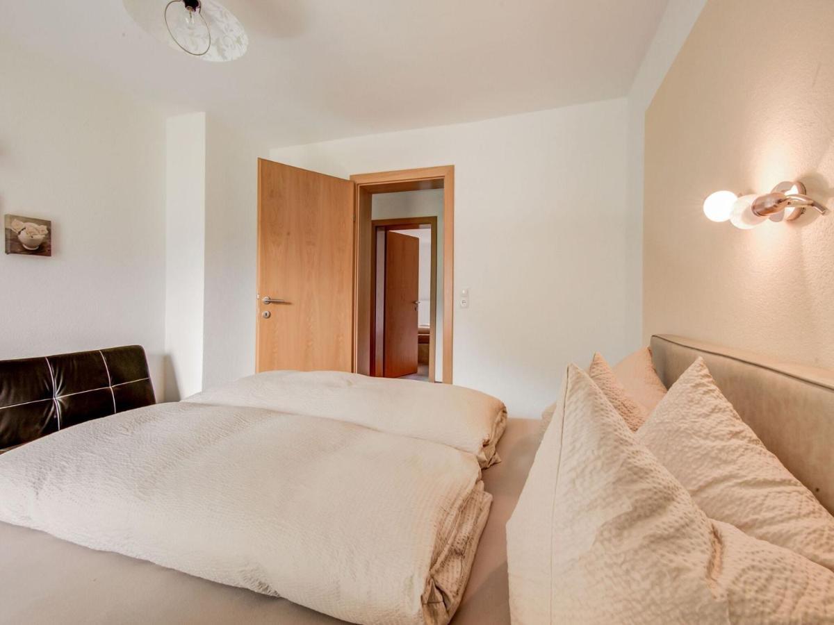 Attractive Apartment In Hainzenberg With Ski Room Exterior foto